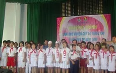Lãnh đạo TP. HCM gặp gỡ thiếu nhi đầu Xuân